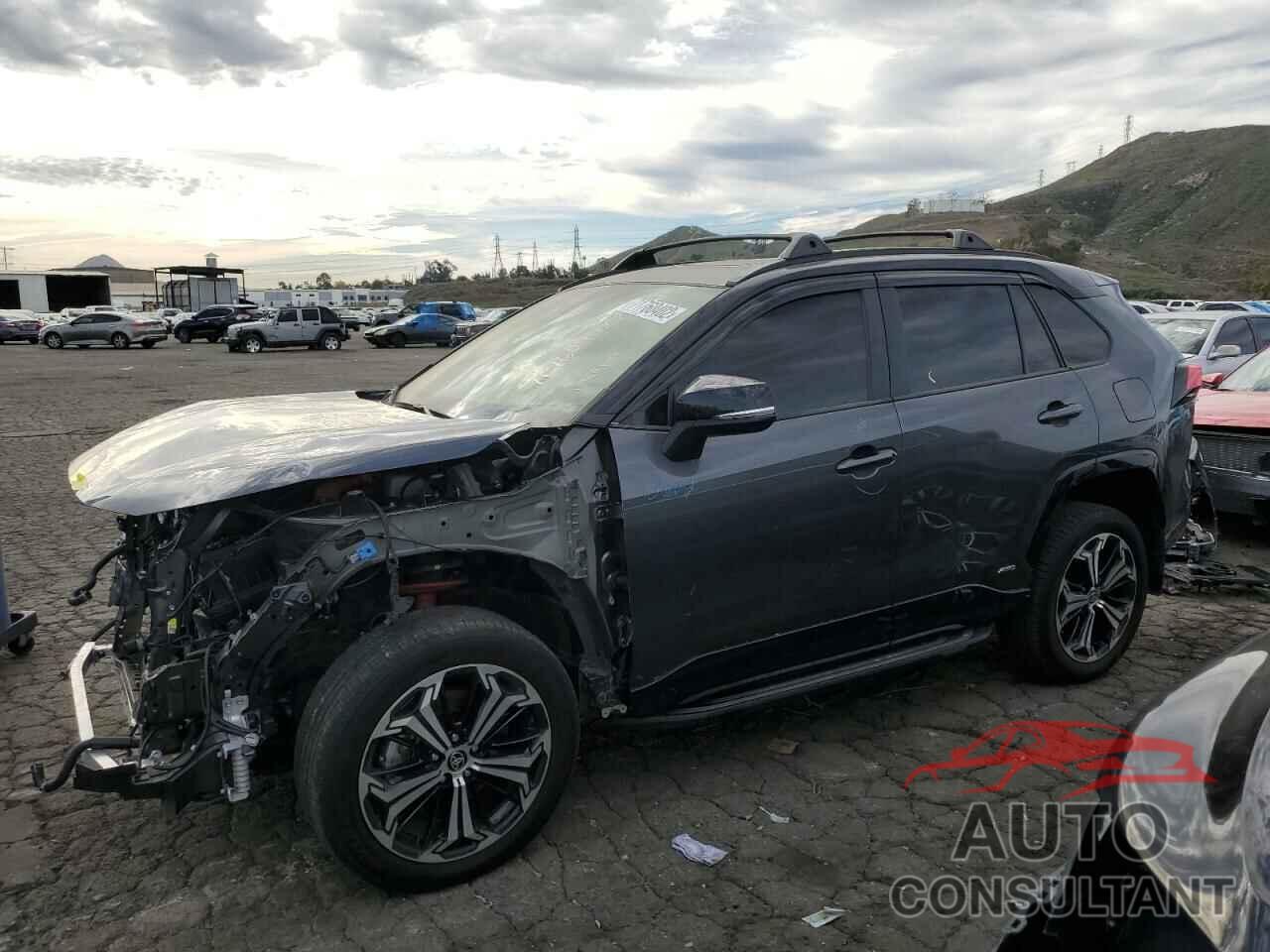 TOYOTA RAV4 2022 - JTMEB3FV6ND079582