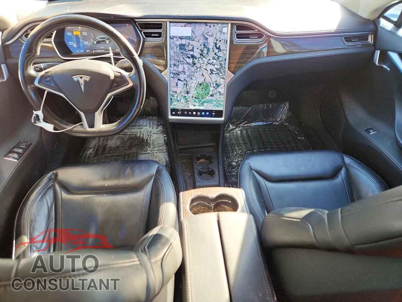 TESLA MODEL S 2015 - 5YJSA1S2XFF082713