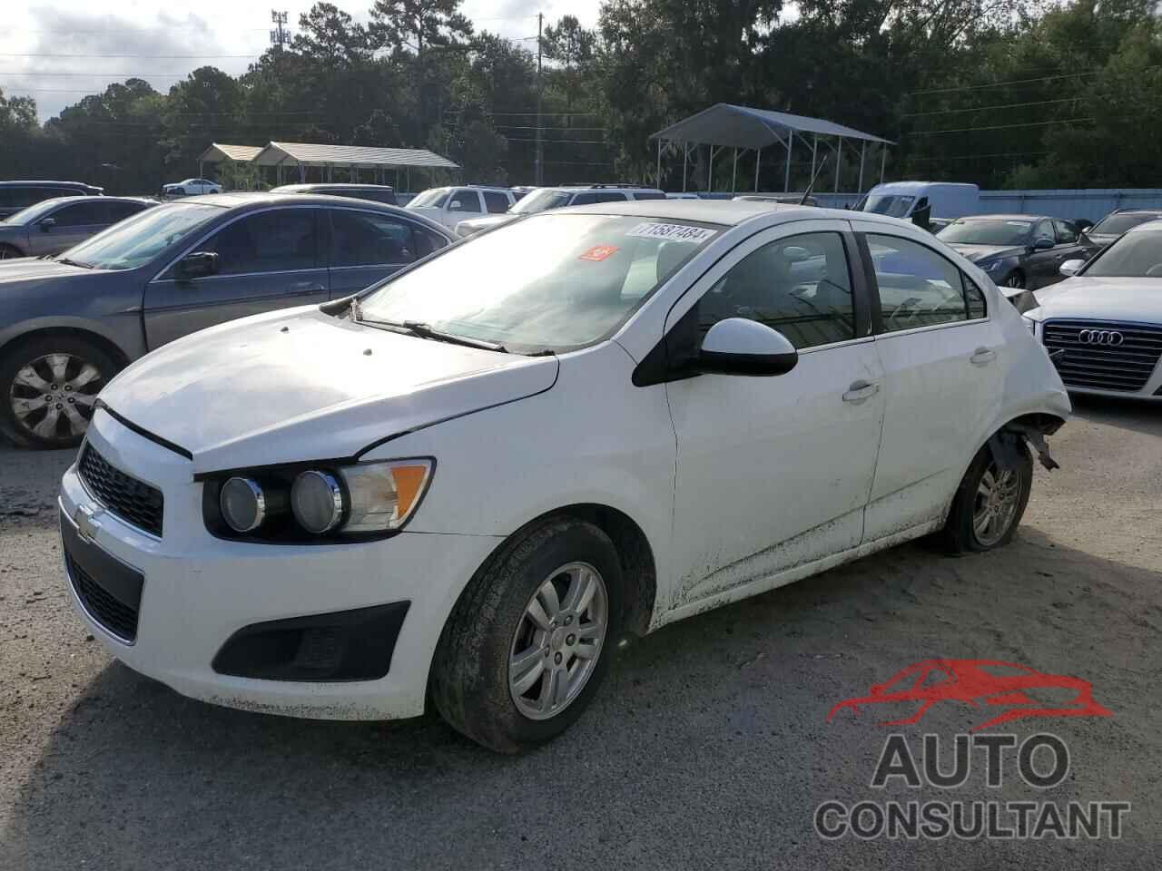 CHEVROLET SONIC 2013 - 1G1JC5SH2D4176700