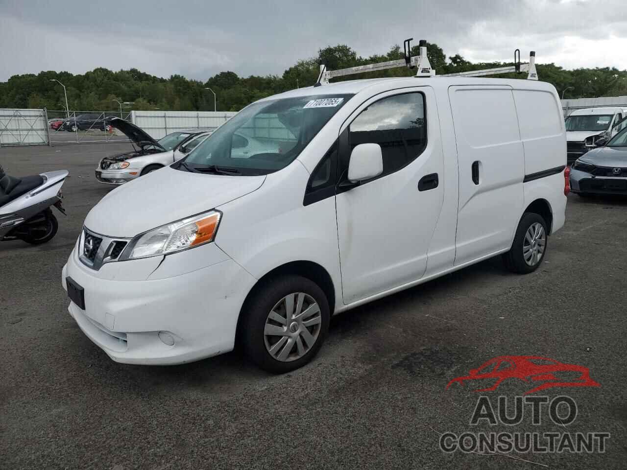 NISSAN NV 2017 - 3N6CM0KN2HK696212