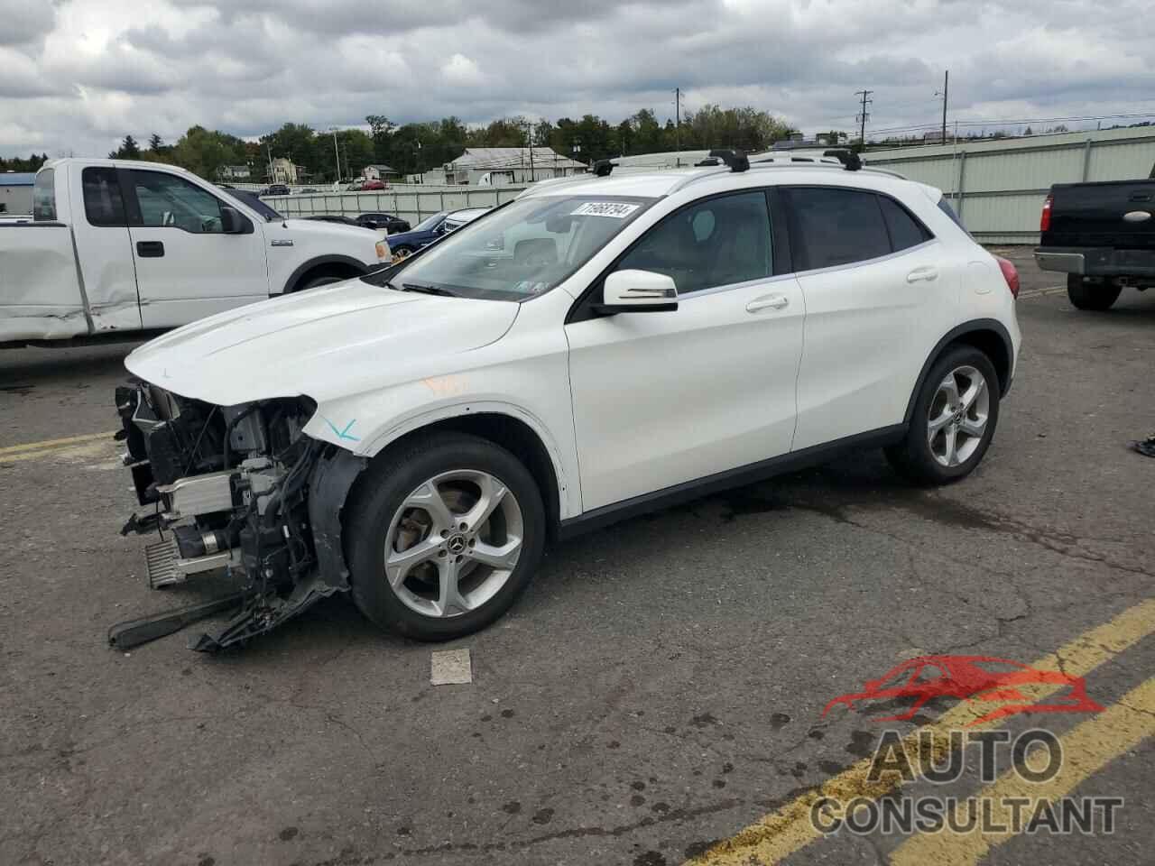 MERCEDES-BENZ GLA-CLASS 2019 - WDCTG4GB8KU004357