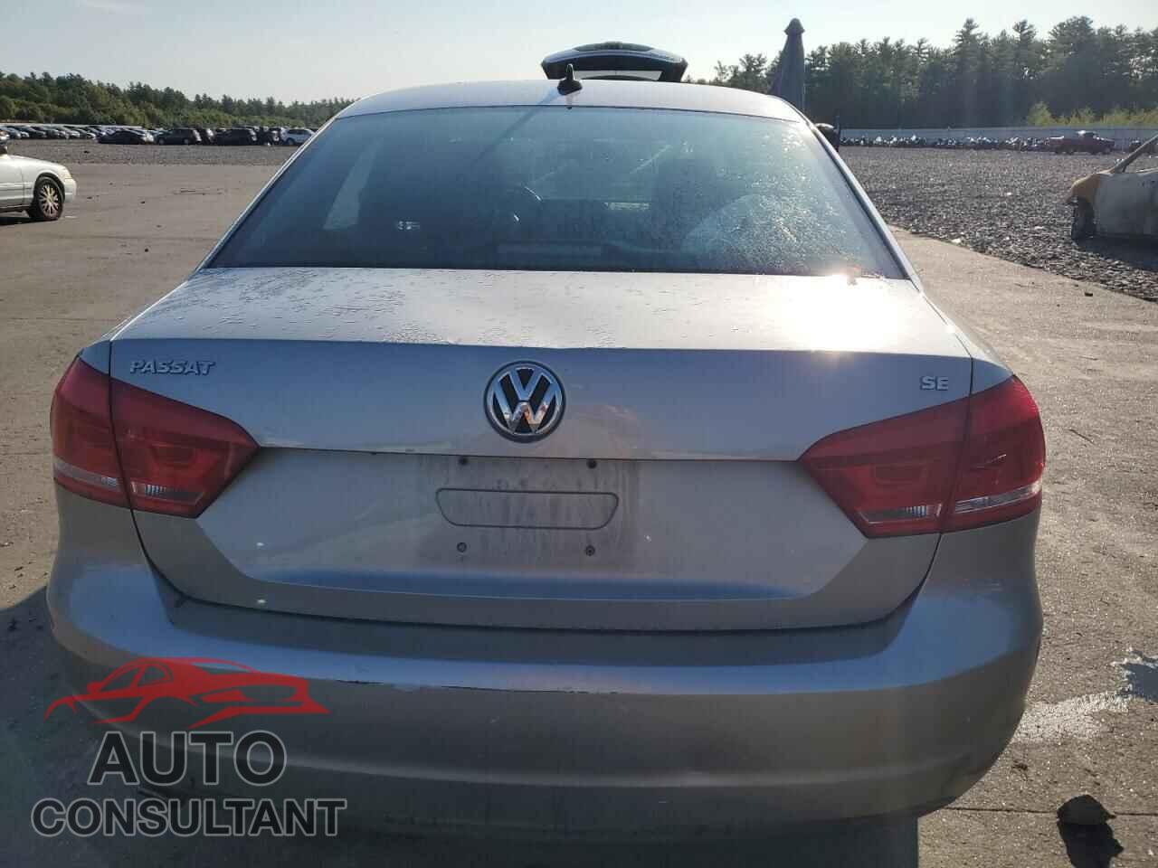 VOLKSWAGEN PASSAT 2013 - 1VWBP7A31DC024122