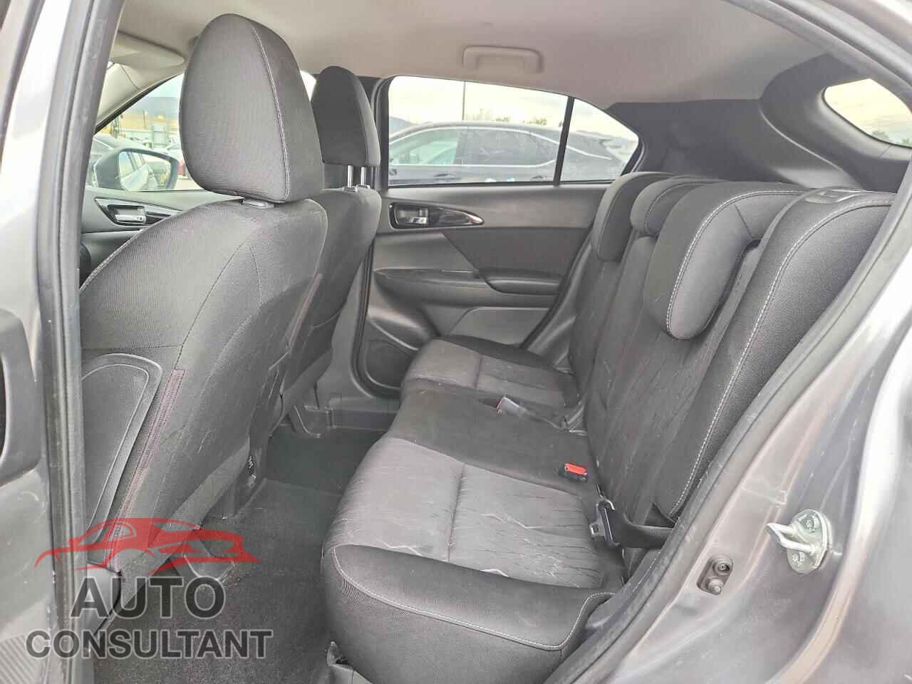 MITSUBISHI ECLIPSE 2018 - JA4AT5AA7JZ065452
