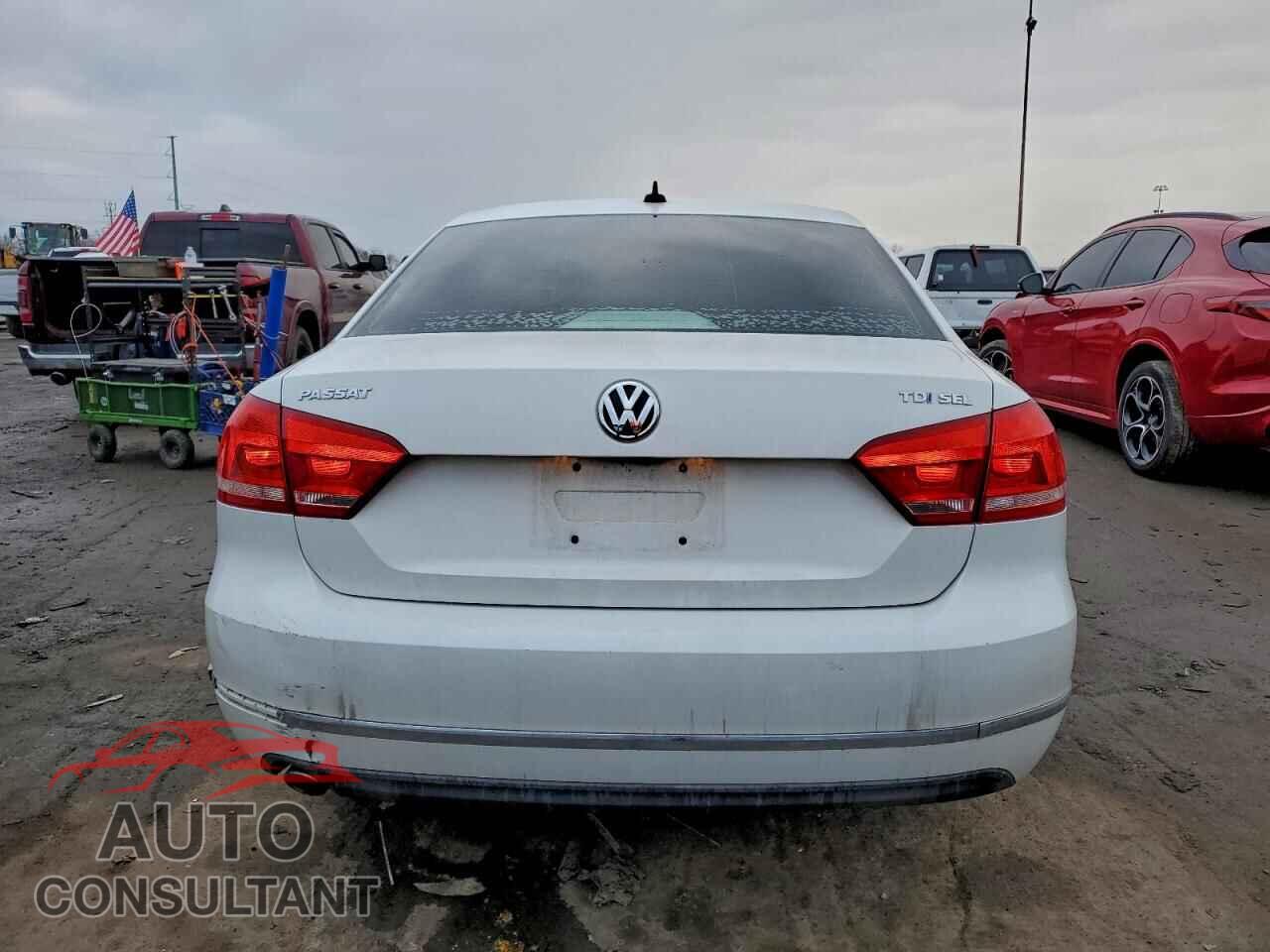 VOLKSWAGEN PASSAT 2013 - 1VWCN7A31DC067112