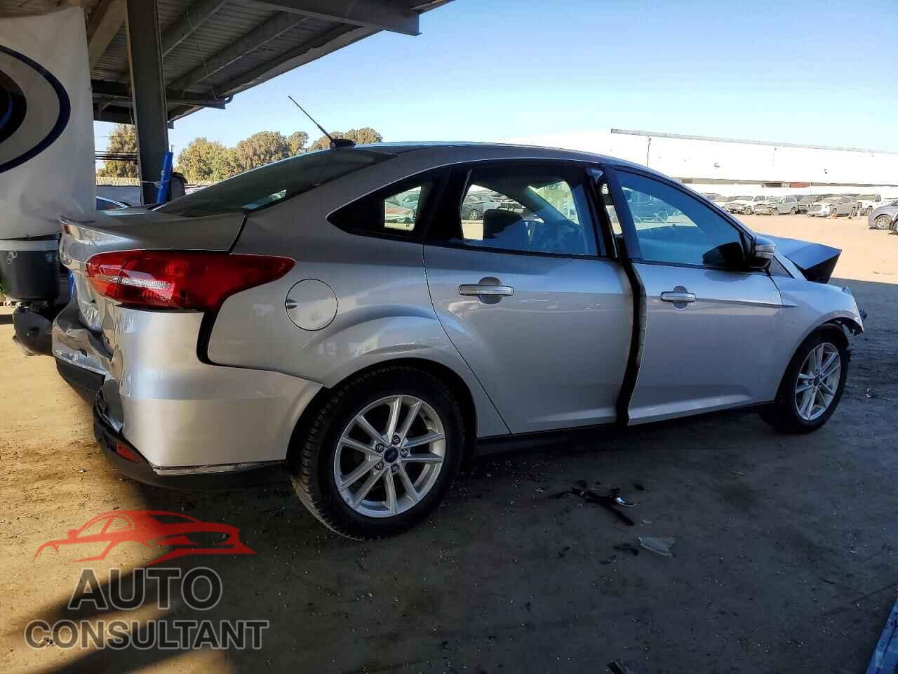 FORD FOCUS 2017 - 1FADP3F21HL215619