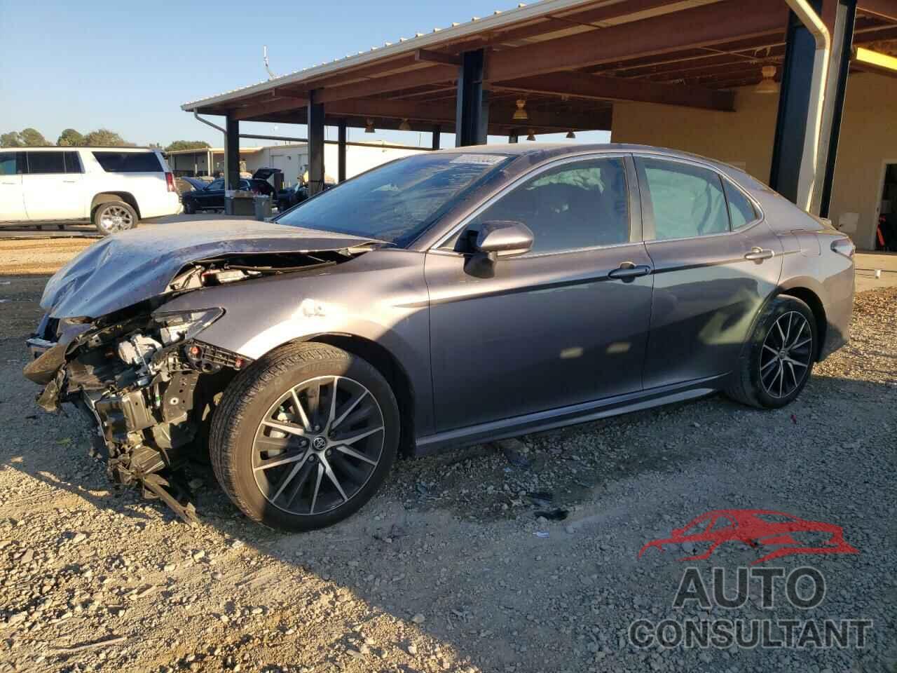 TOYOTA CAMRY 2021 - 4T1G11AK5MU609421