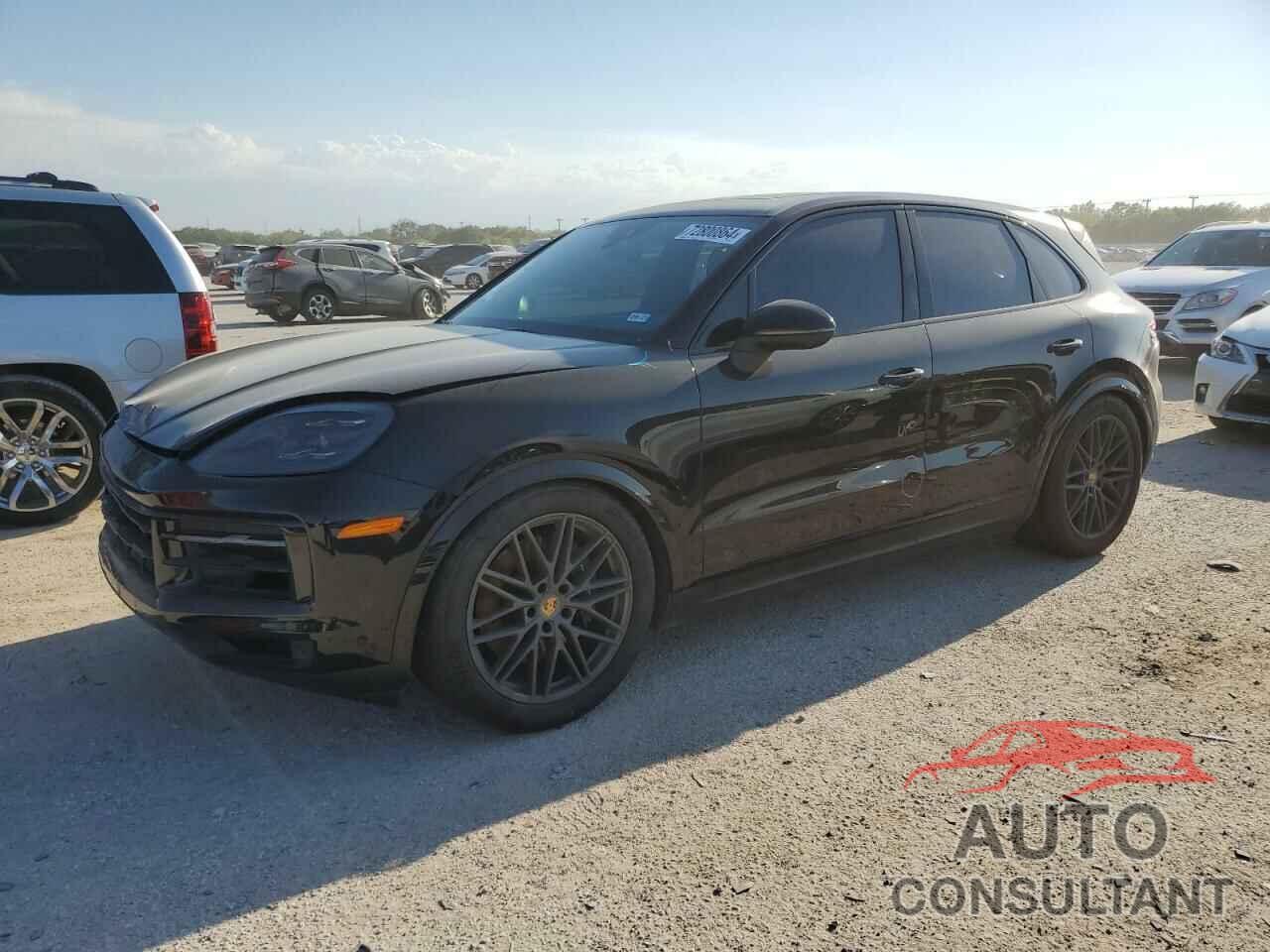 PORSCHE CAYENNE 2024 - WP1AA2AY4RDA04588