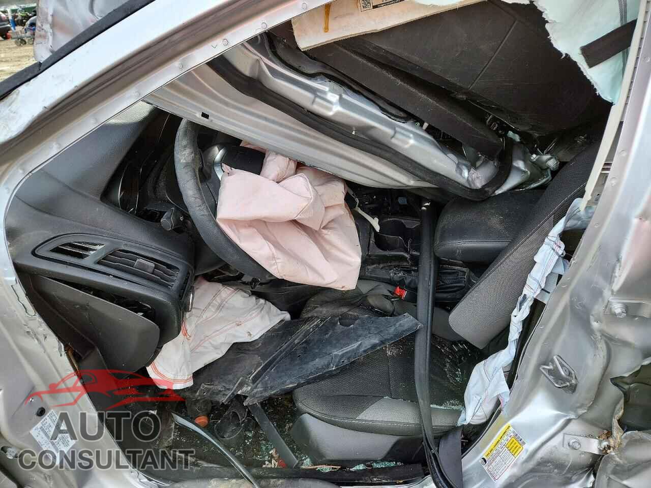 FORD FOCUS 2014 - 1FADP3F2XEL410596