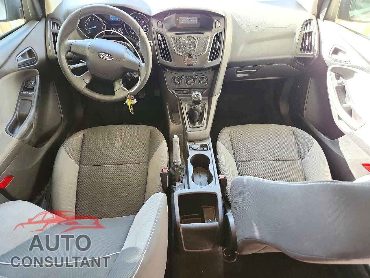 FORD FOCUS 2013 - 1FADP3E27DL170388