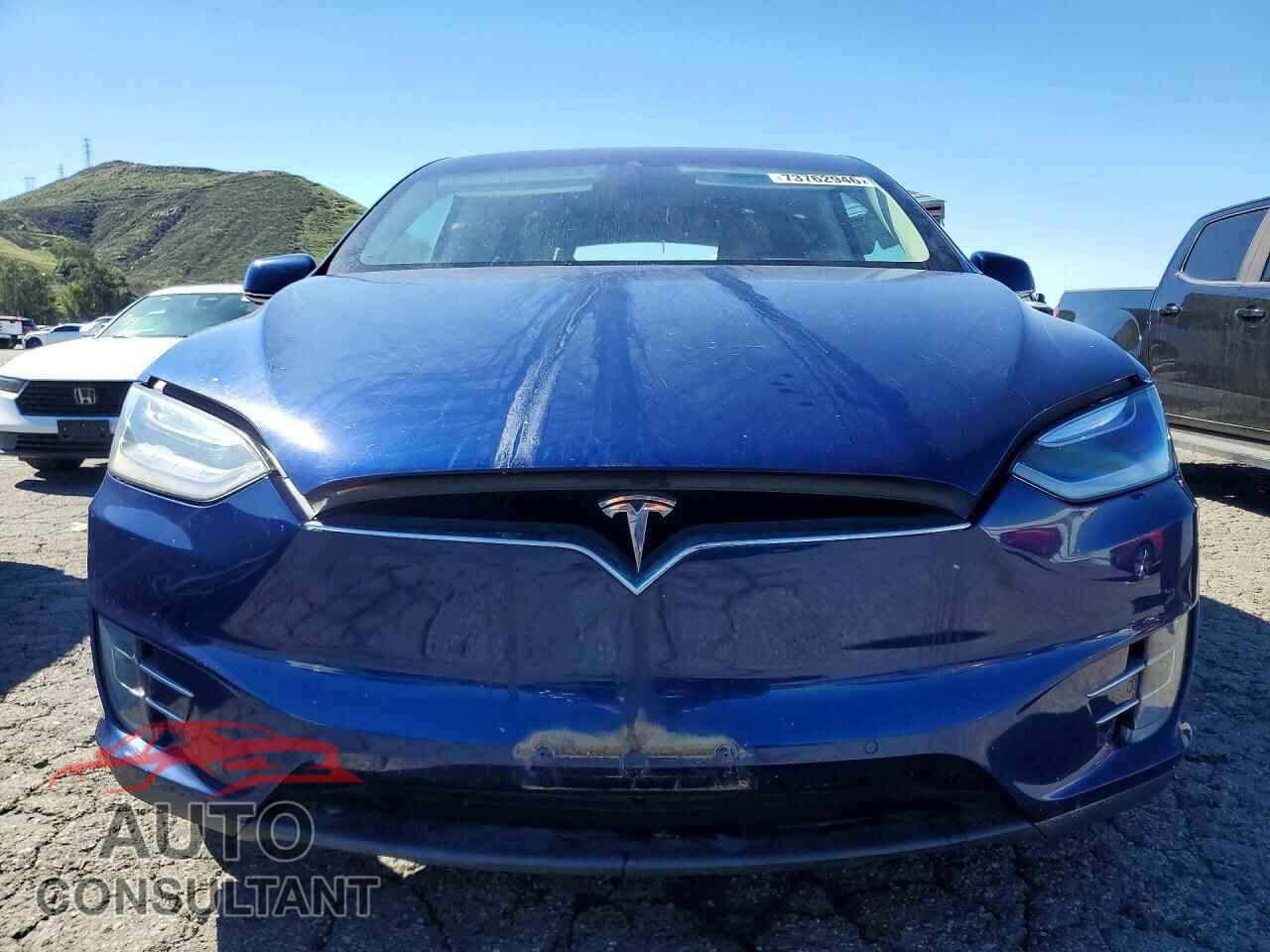 TESLA MODEL X 2016 - 5YJXCBE43GF002415