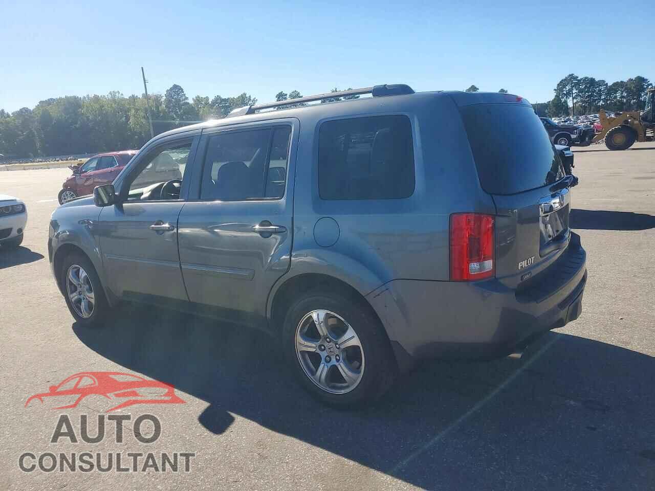 HONDA PILOT 2013 - 5FNYF4H77DB009876