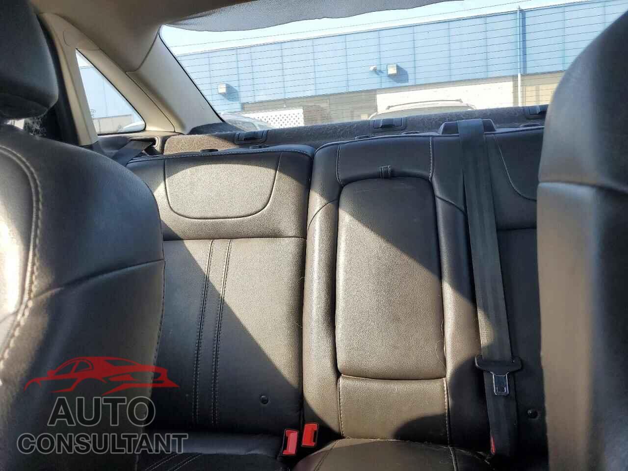 FORD FOCUS 2014 - 1FADP3F20EL240846