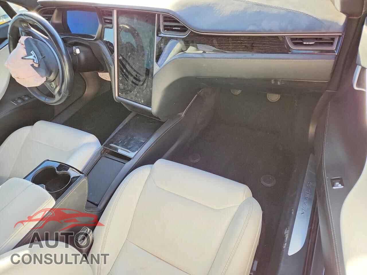 TESLA MODEL S 2018 - 5YJSA1E20JF269995