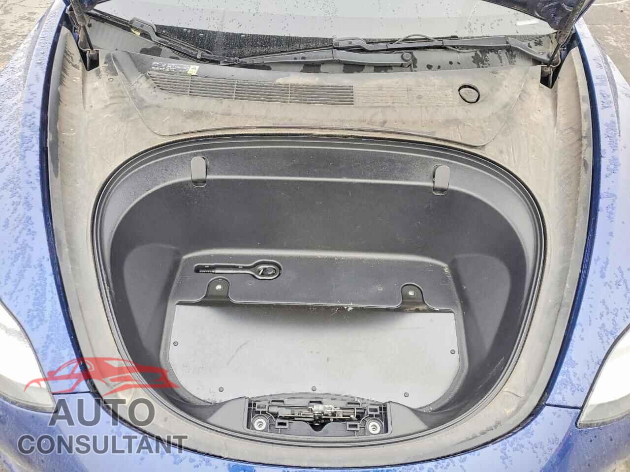TESLA MODEL 3 2018 - 5YJ3E1EA8JF040254