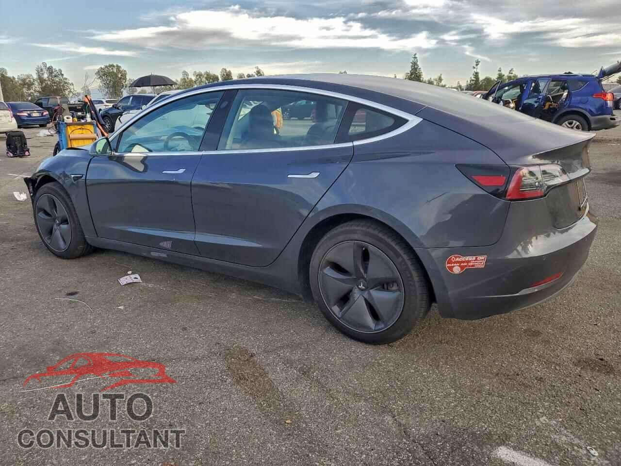 TESLA MODEL 3 2018 - 5YJ3E1EB8JF089916