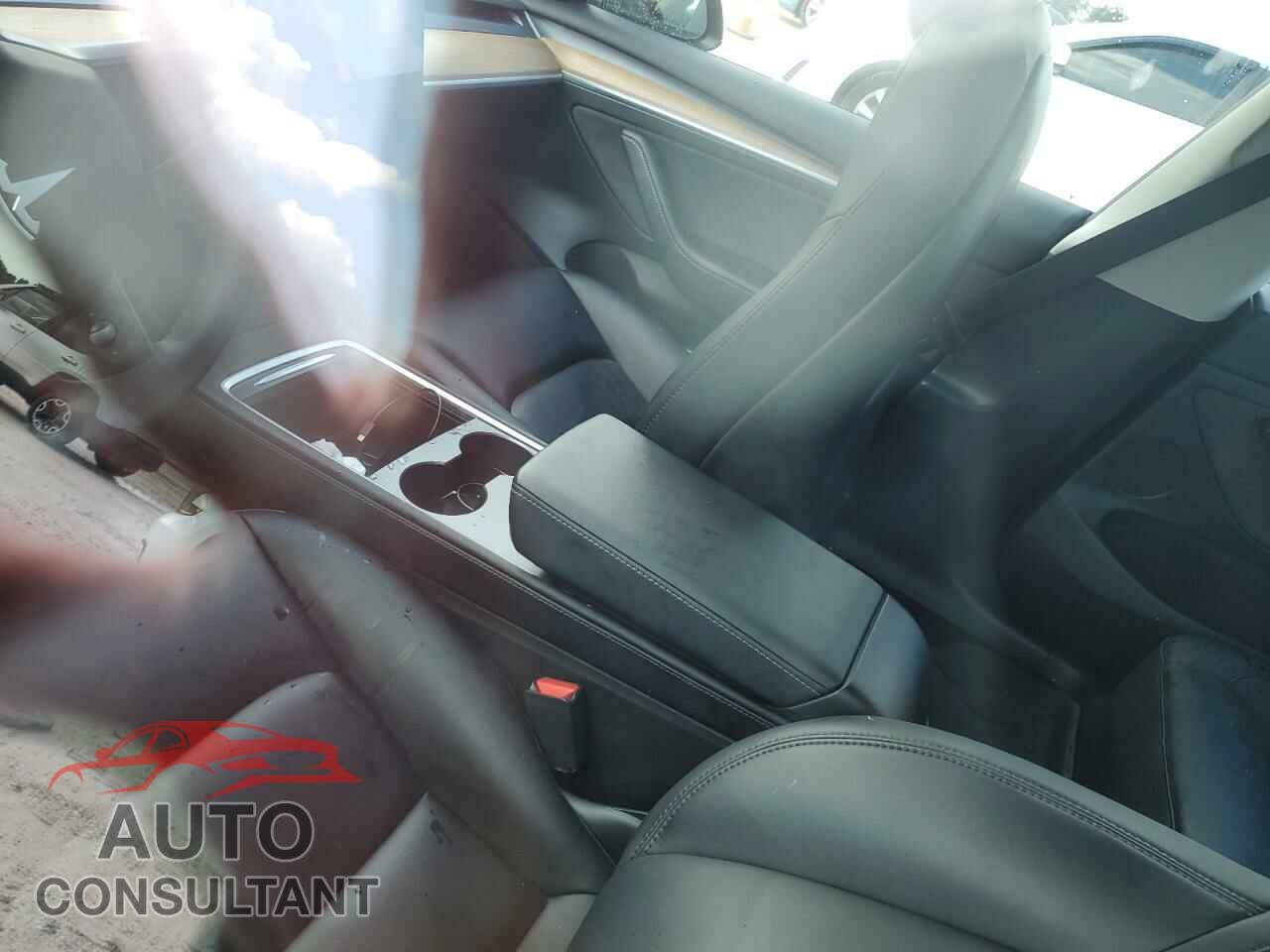 TESLA MODEL 3 2022 - 5YJ3E1EB7NF233574
