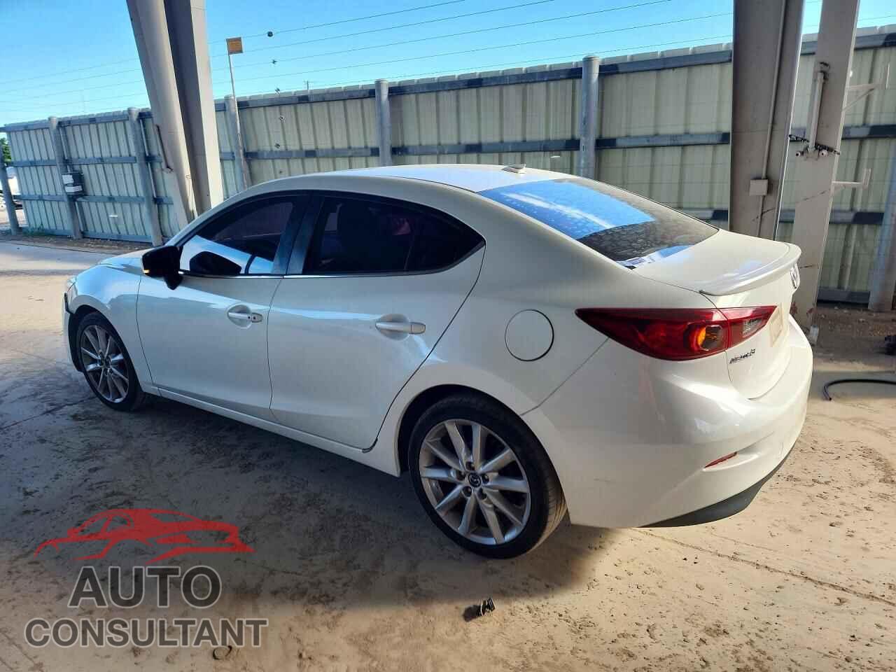 MAZDA 3 2017 - 3MZBN1V76HM131395