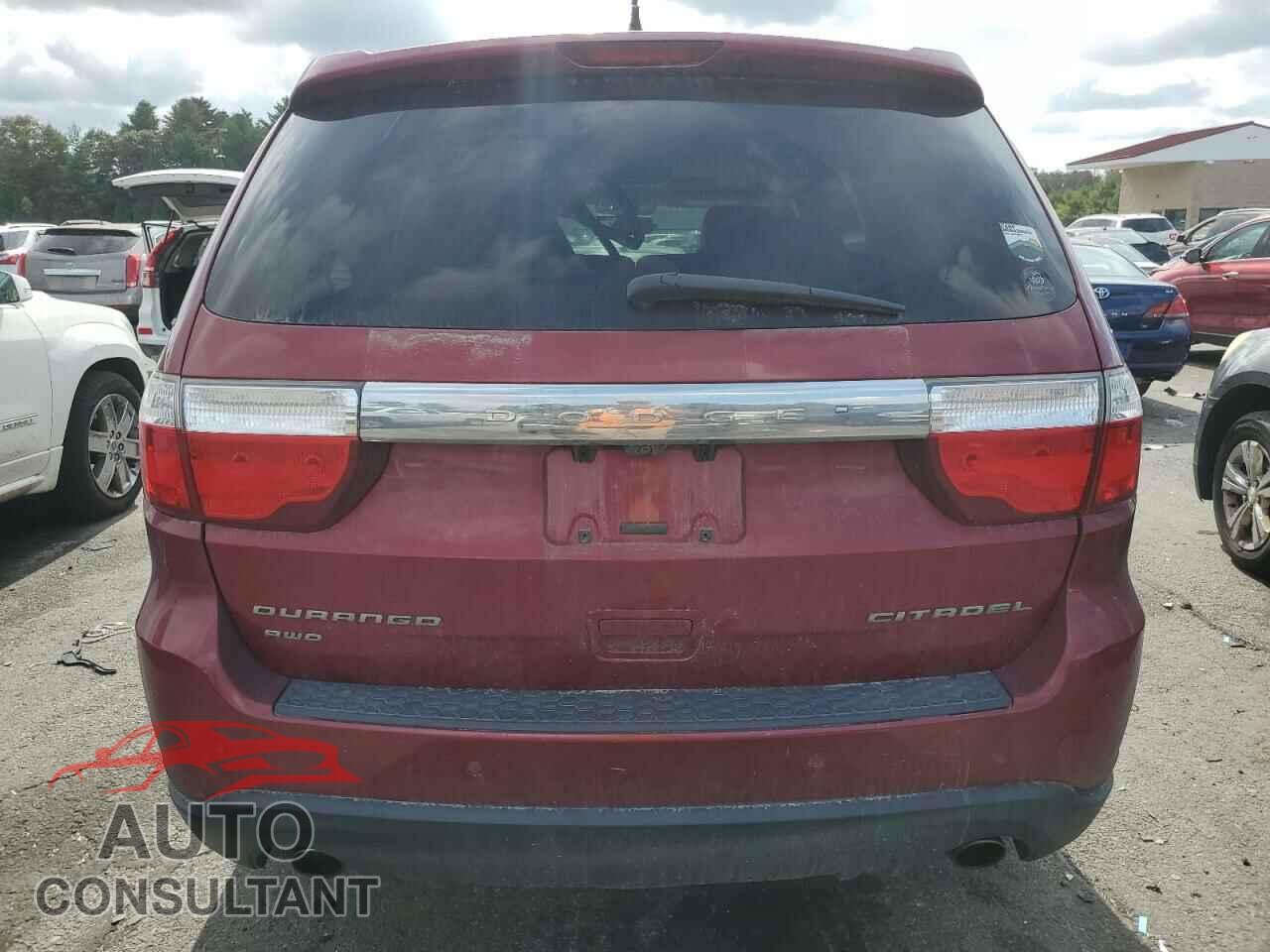 DODGE DURANGO 2013 - 1C4SDJET4DC563126