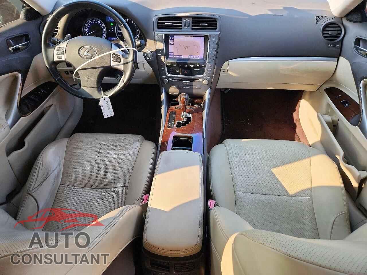 LEXUS IS 2013 - JTHBF5C23D5189039