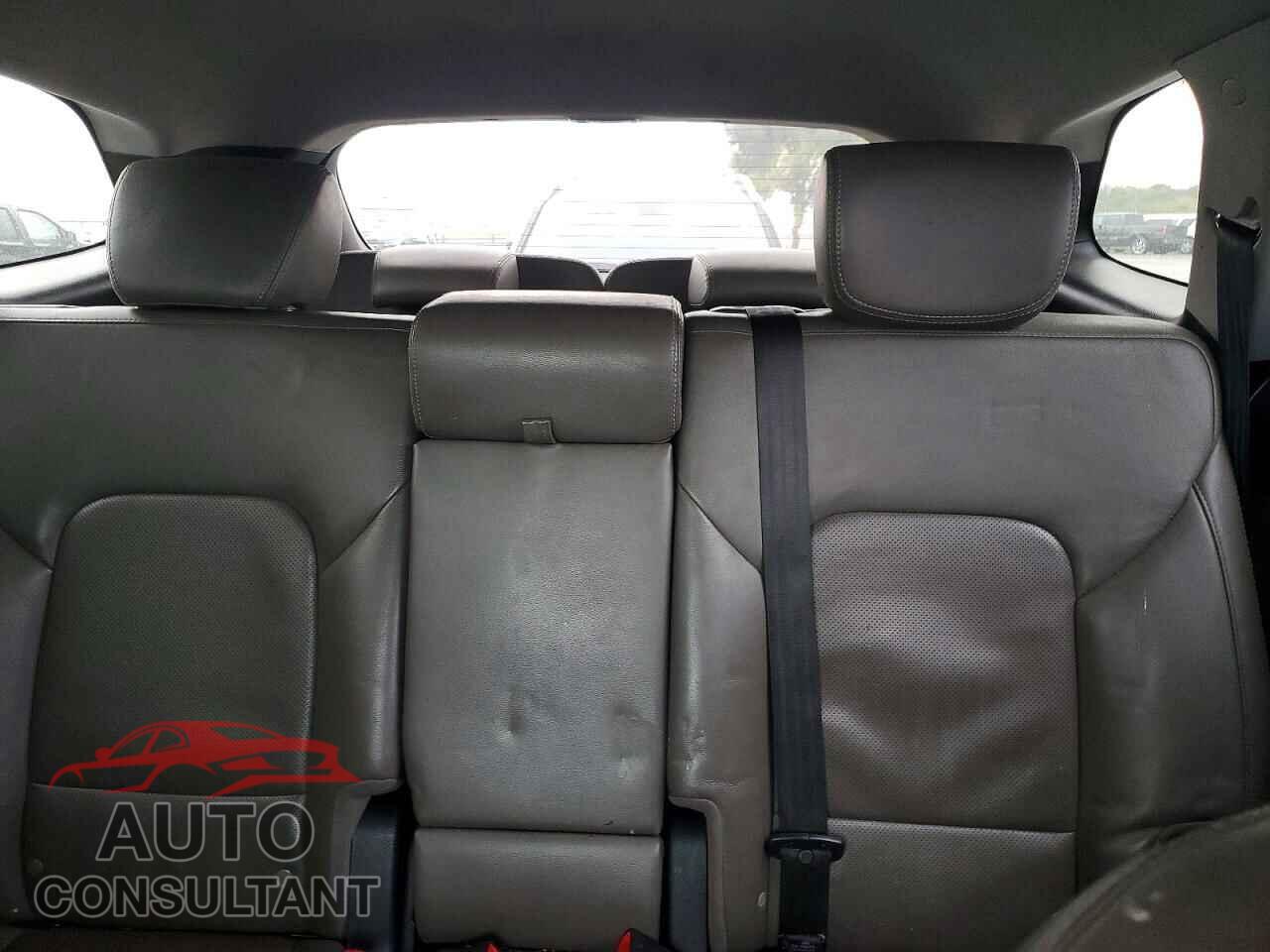 HYUNDAI SANTA FE 2017 - KM8SN4HF7HU240902