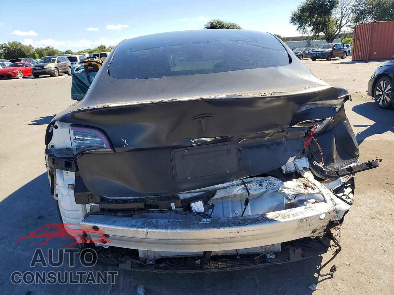 TESLA MODEL 3 2021 - 5YJ3E1EA2MF961177