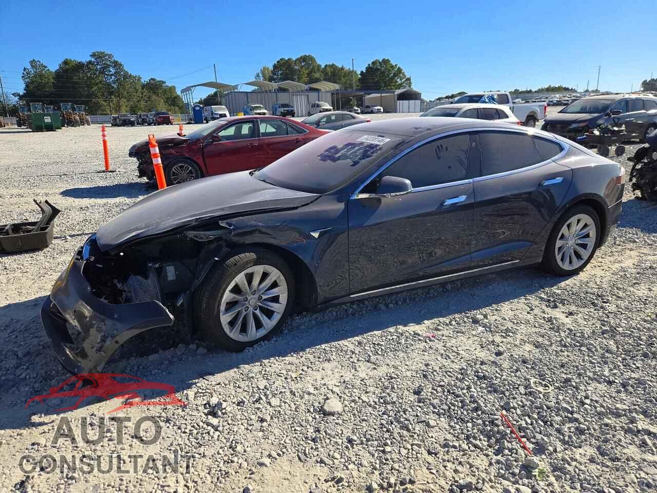 TESLA MODEL S 2017 - 5YJSA1E24HF205226
