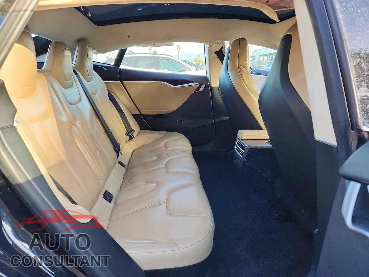 TESLA MODEL S 2017 - 5YJSA1E28HF198667