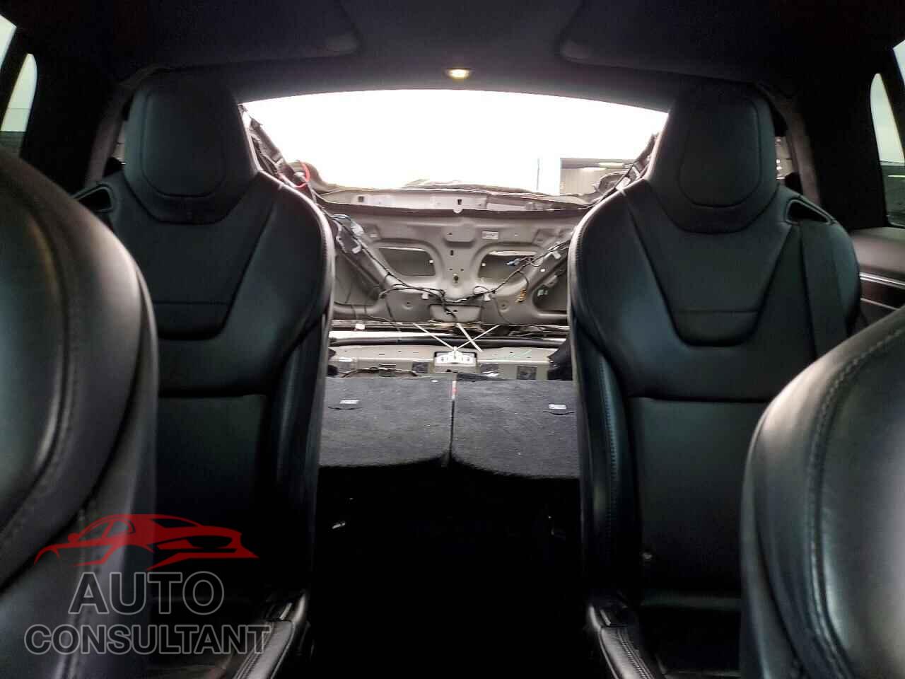 TESLA MODEL X 2017 - 5YJXCBE20HF041799