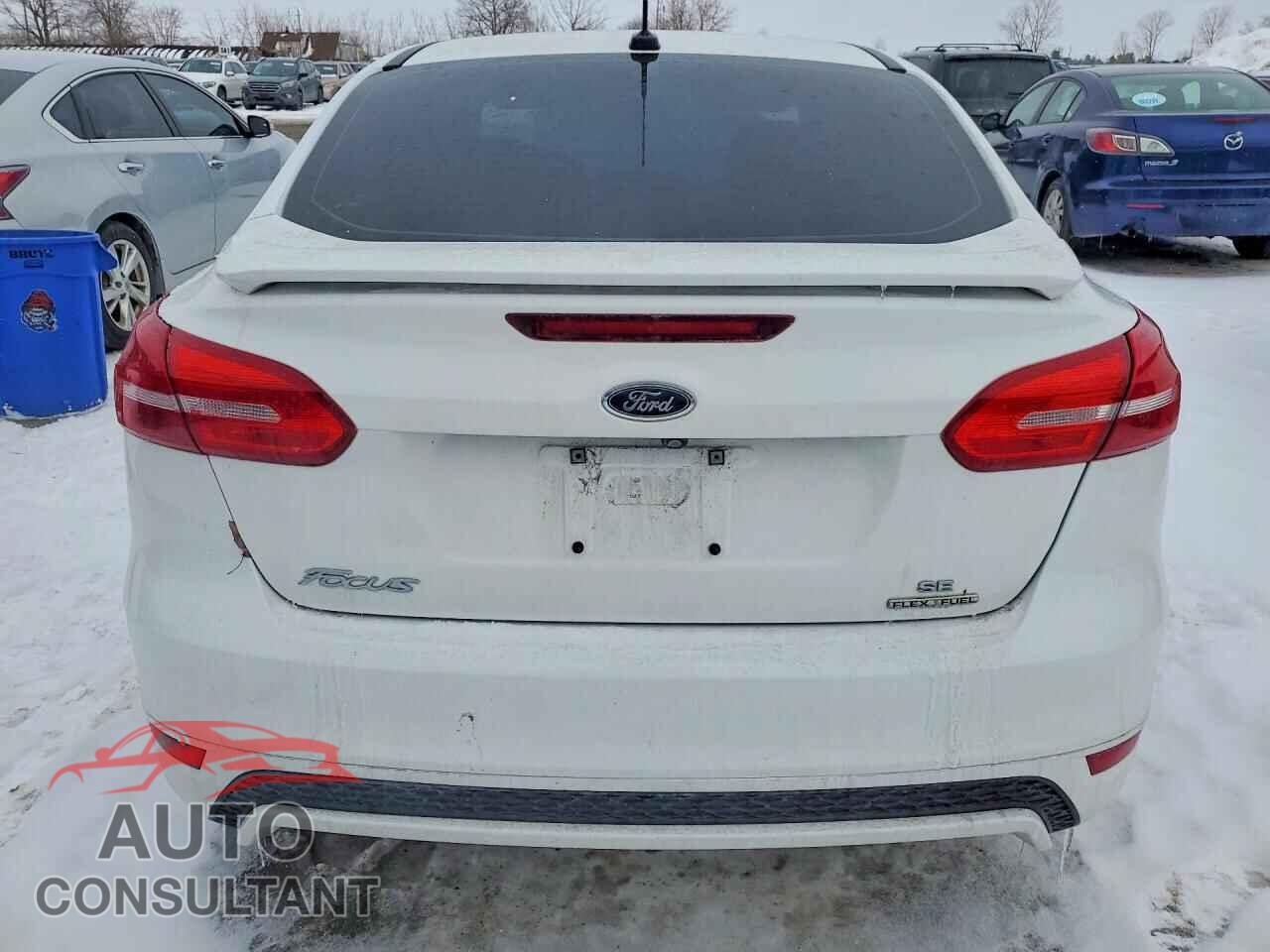 FORD FOCUS 2016 - 1FADP3F27GL272969