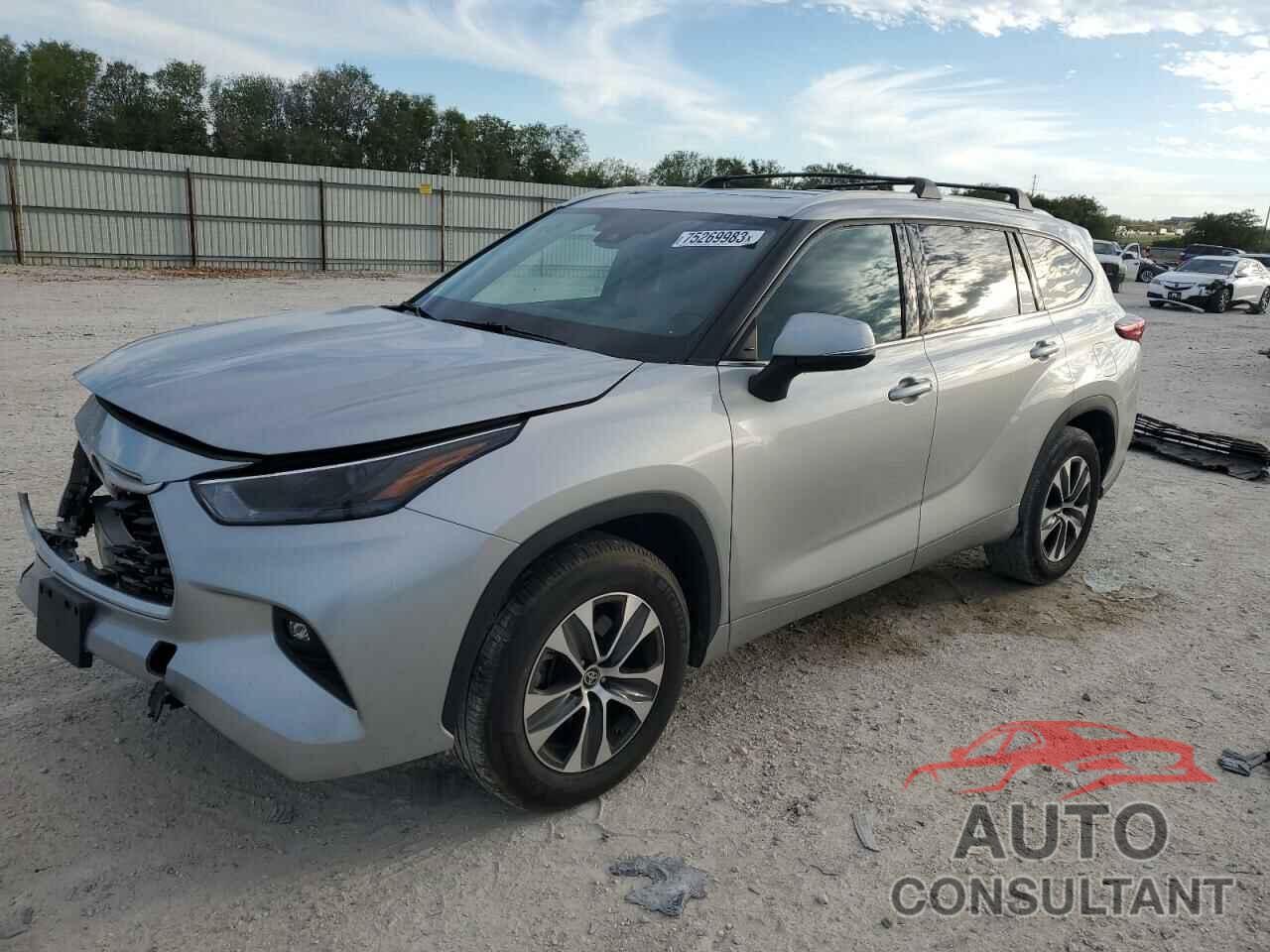 TOYOTA HIGHLANDER 2022 - 5TDGZRAH1NS550647