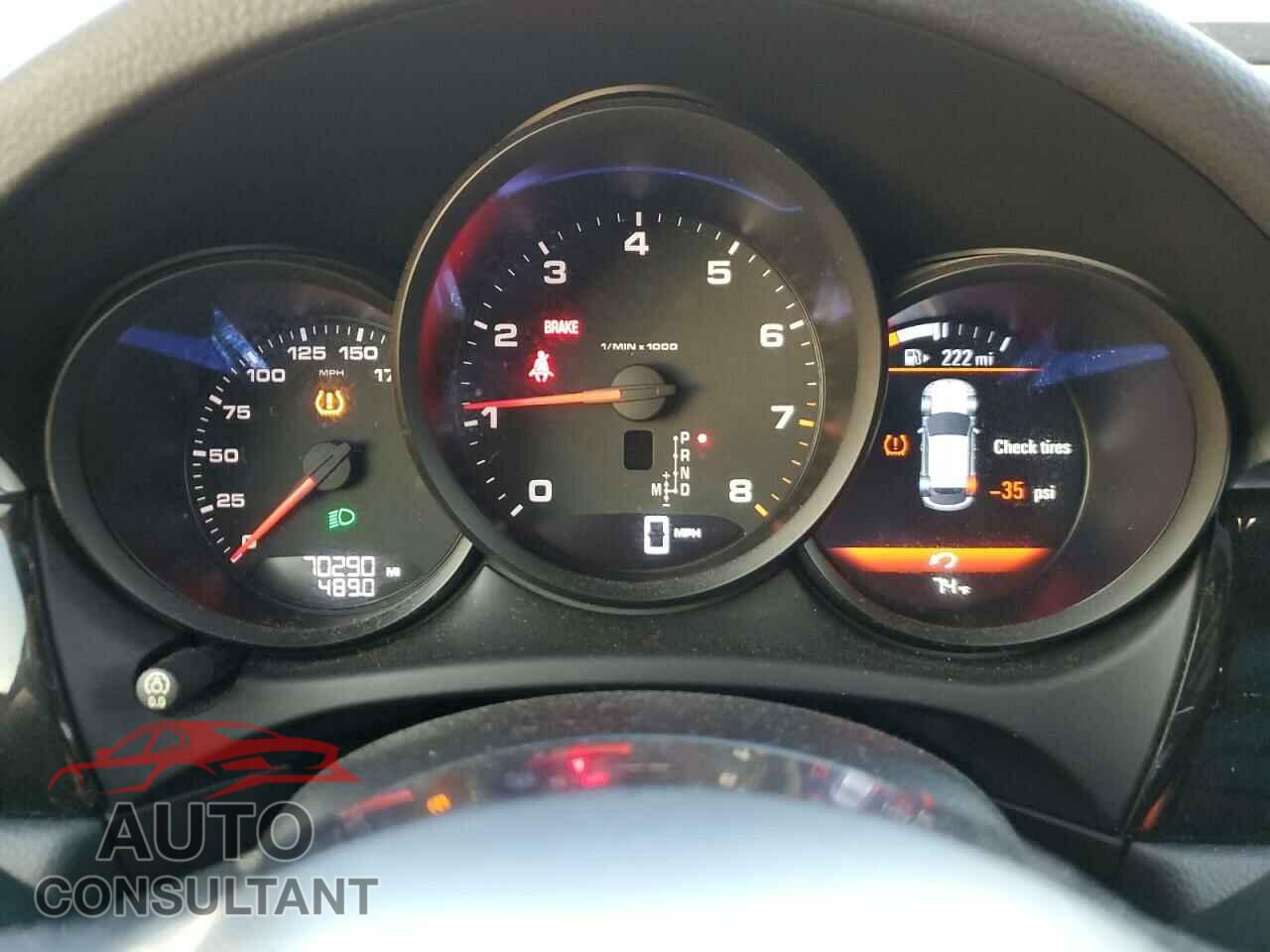 PORSCHE MACAN 2018 - WP1AA2A57JLB08010