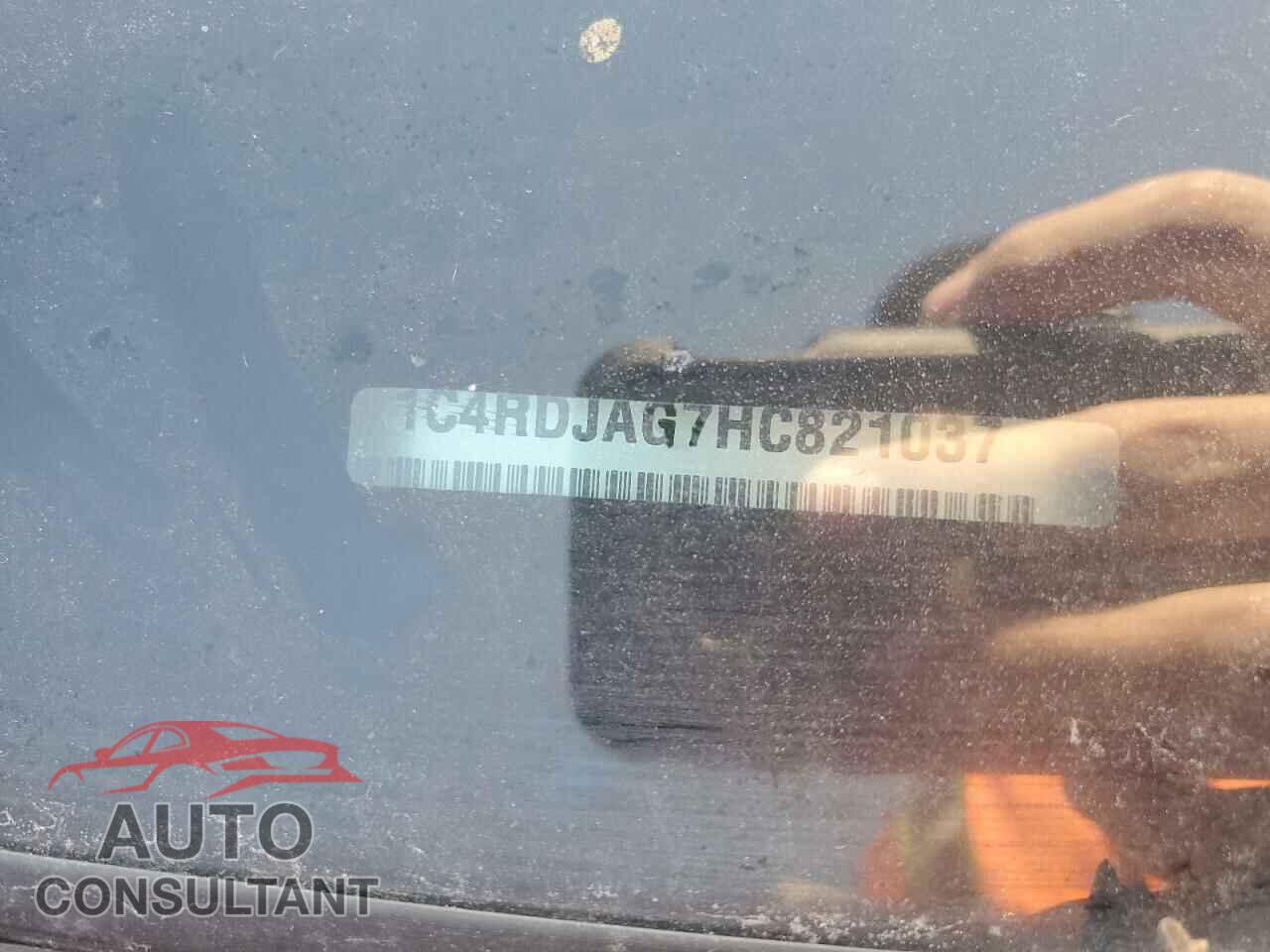 DODGE DURANGO 2017 - 1C4RDJAG7HC821037