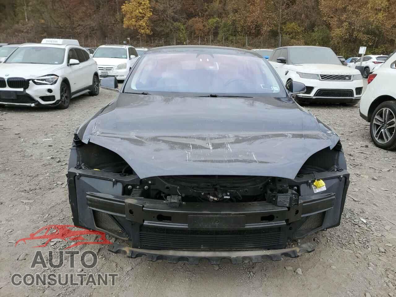 TESLA MODEL S 2018 - 5YJSA1E22JF267634