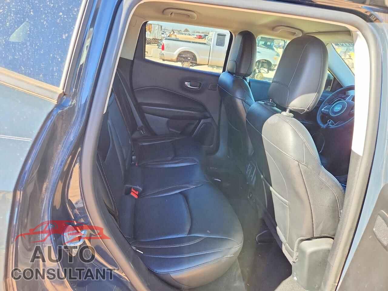 JEEP COMPASS 2017 - 3C4NJDCB6HT671100