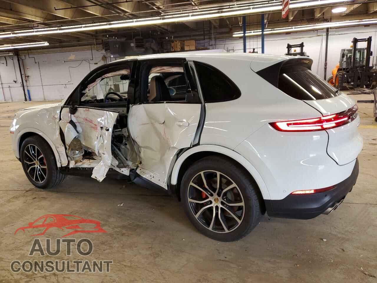 PORSCHE CAYENNE 2024 - WP1AL2AY1RDA32214