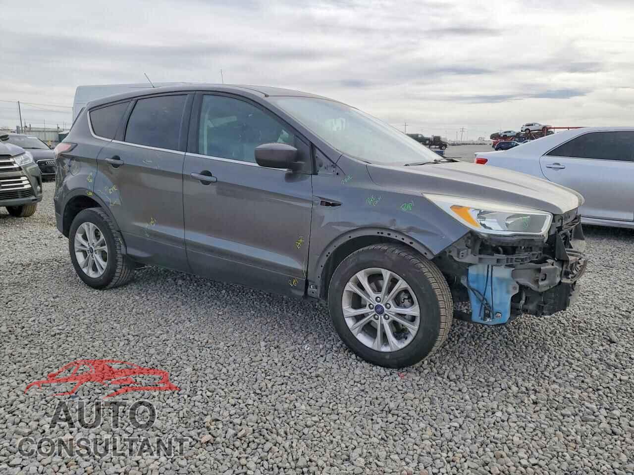 FORD ESCAPE 2017 - 1FMCU0GD2HUB53294