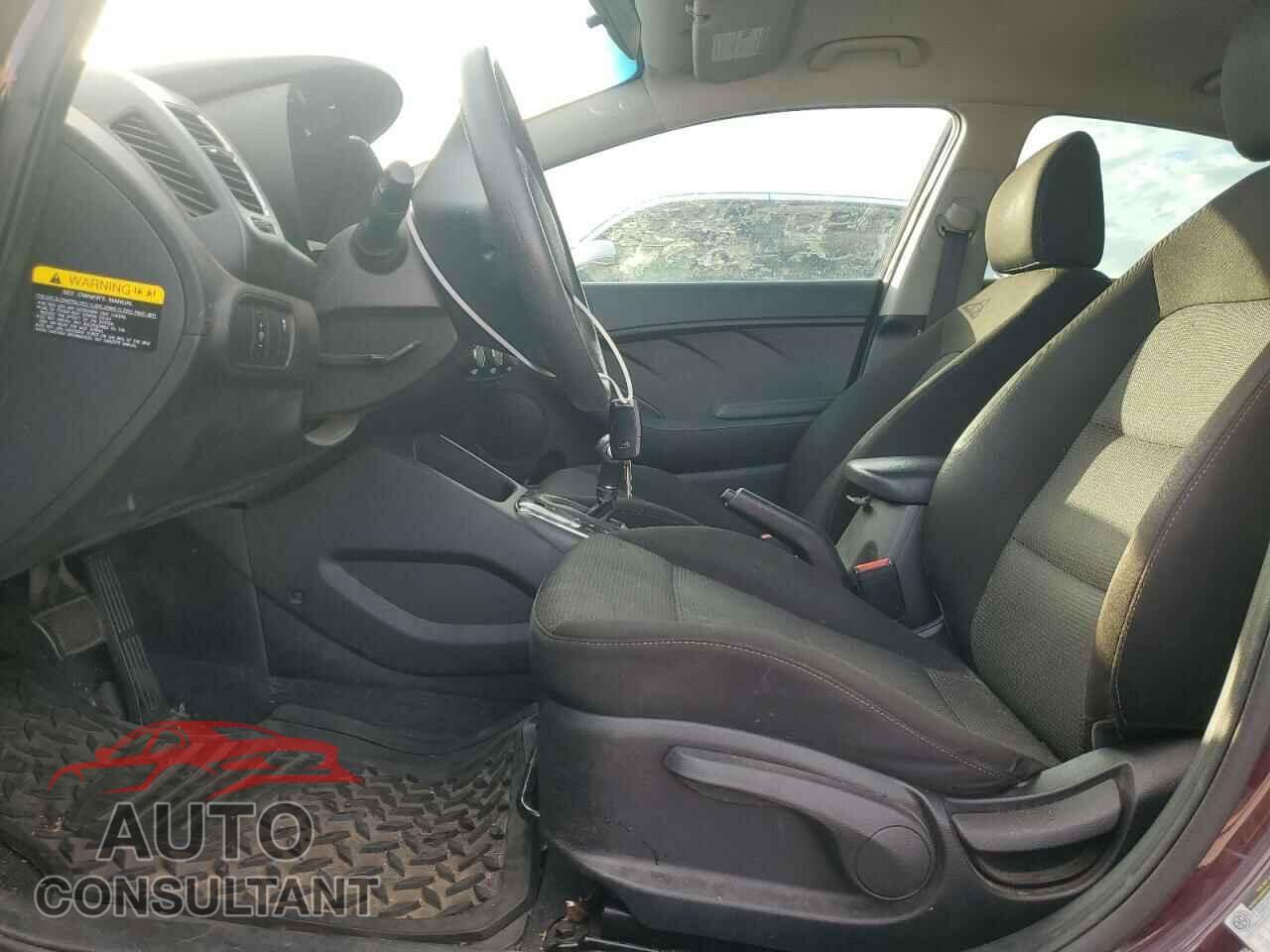 KIA FORTE 2017 - 3KPFK4A7XHE128031