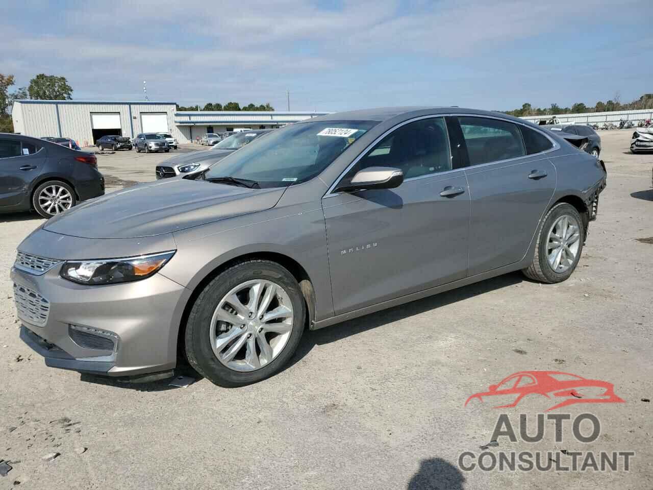 CHEVROLET MALIBU 2017 - 1G1ZE5ST4HF272016