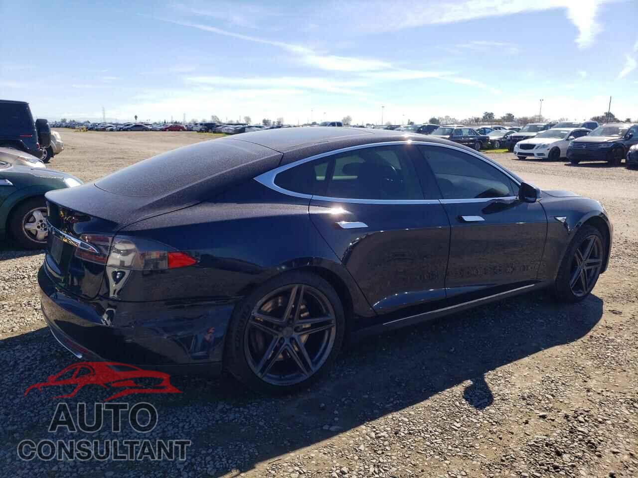 TESLA MODEL S 2013 - 5YJSA1DN9DFP13309