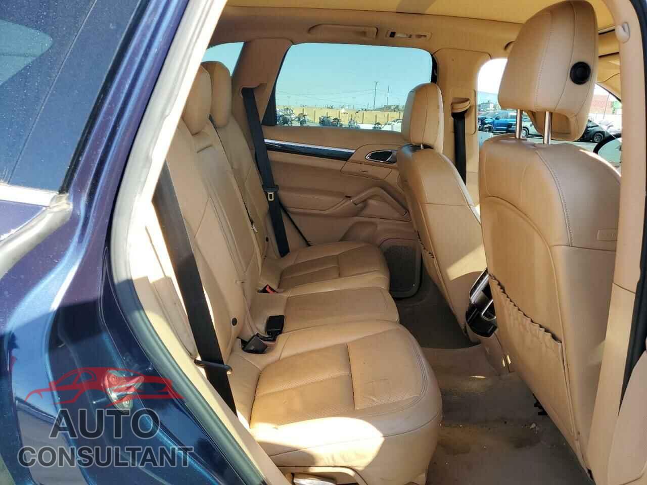 PORSCHE CAYENNE 2012 - WP1AB2A25CLA44300