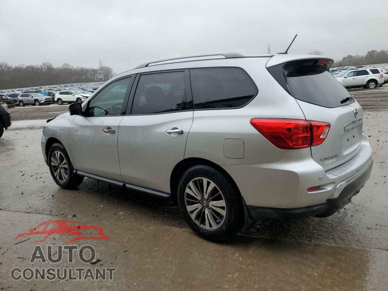NISSAN PATHFINDER 2017 - 5N1DR2MM4HC648849