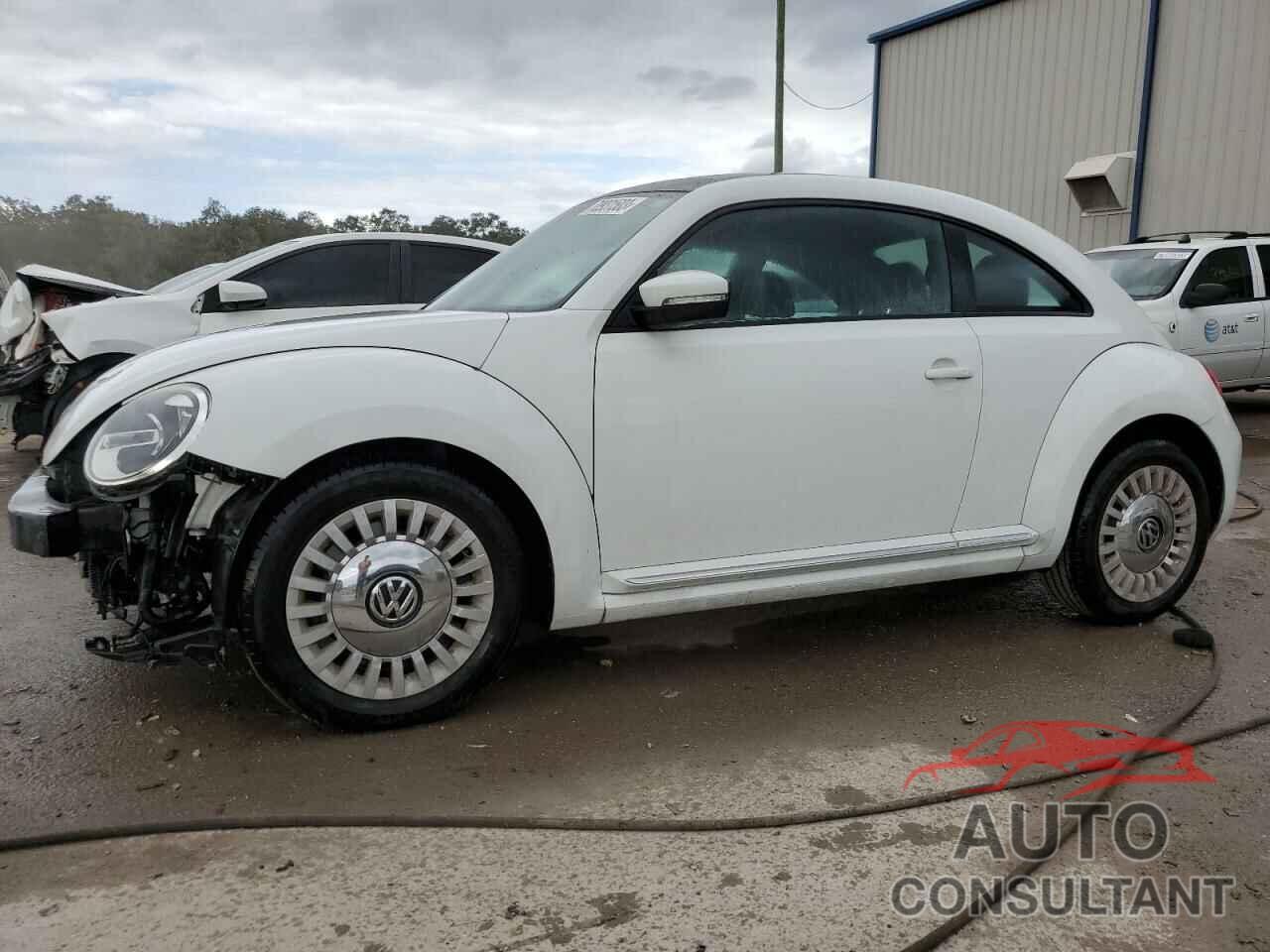 VOLKSWAGEN BEETLE 2015 - 3VWJ17AT6FM625797
