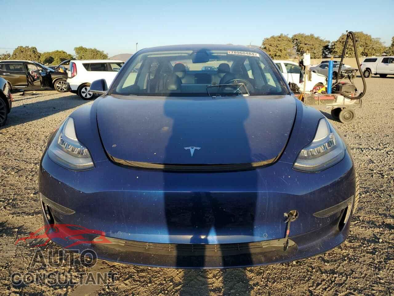 TESLA MODEL 3 2018 - 5YJ3E1EA6JF050037