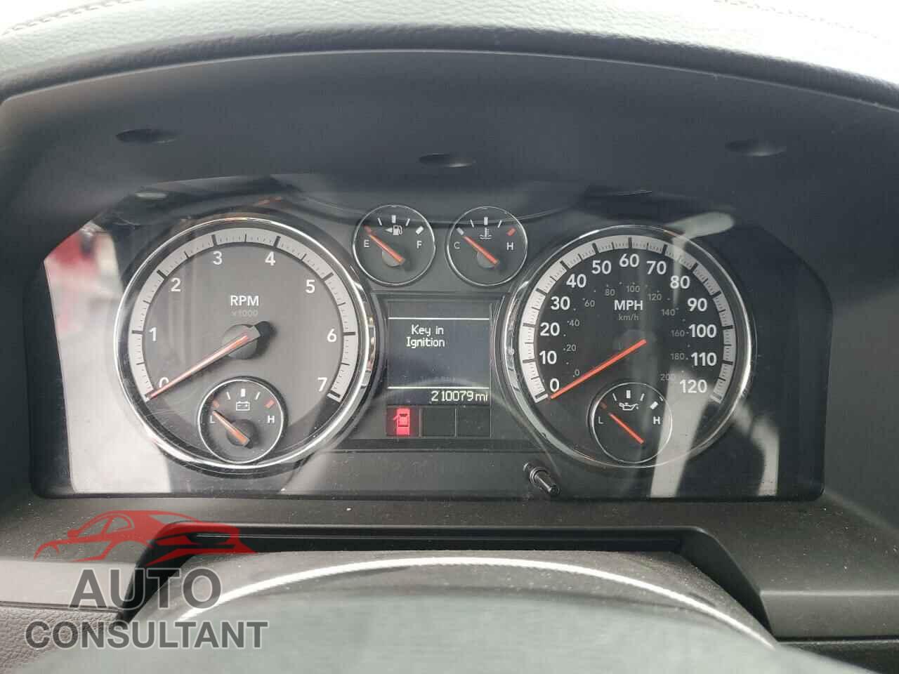 DODGE RAM 1500 2012 - 1C6RD7MT1CS128224