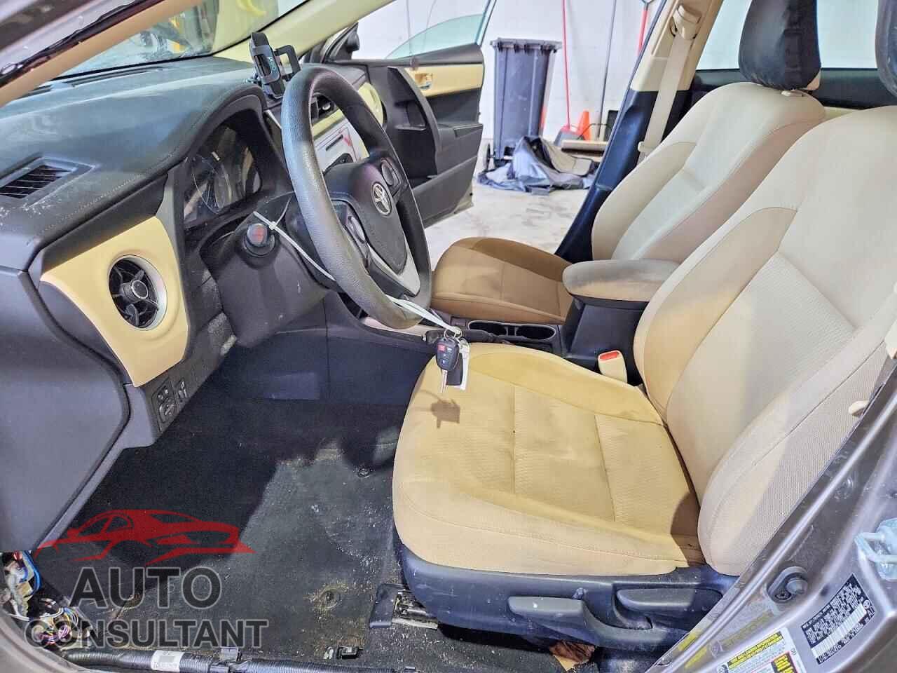 TOYOTA COROLLA 2019 - 2T1BURHEXKC190870