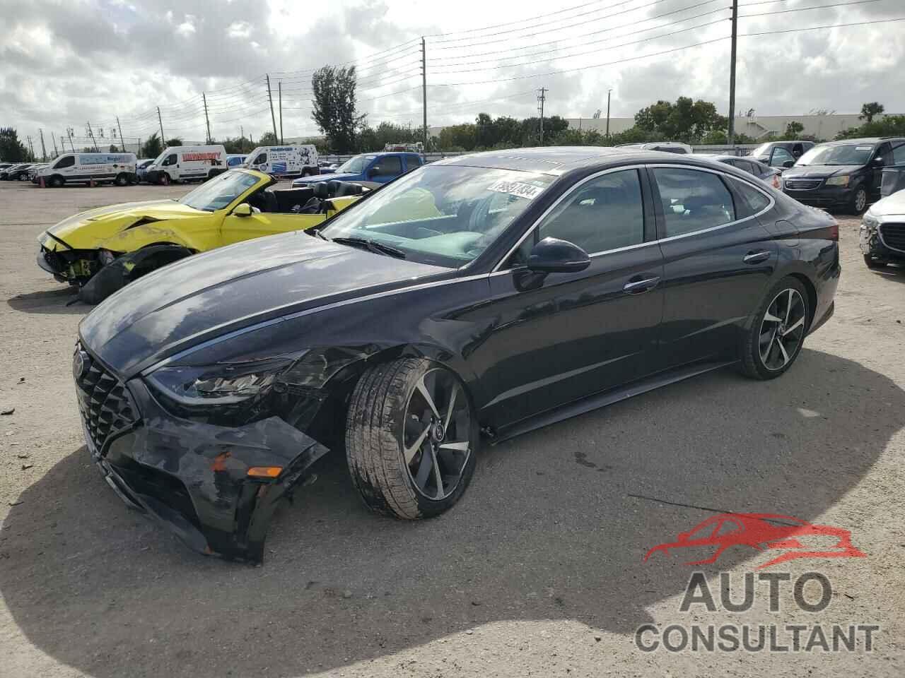 HYUNDAI SONATA 2023 - KMHL44J26PA273081