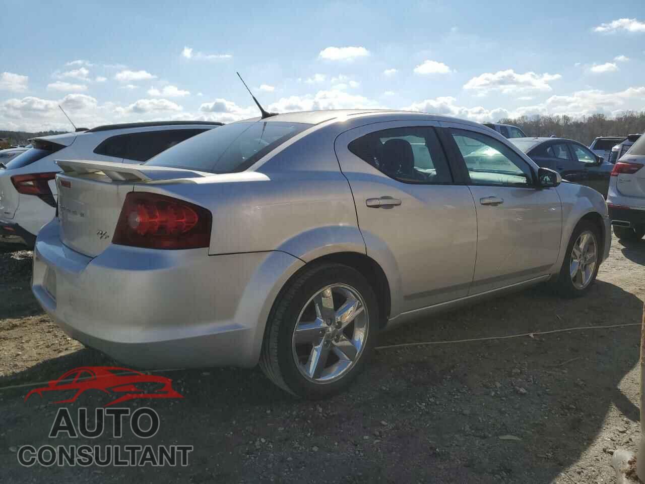 DODGE AVENGER 2011 - 1B3BD2FG5BN506217
