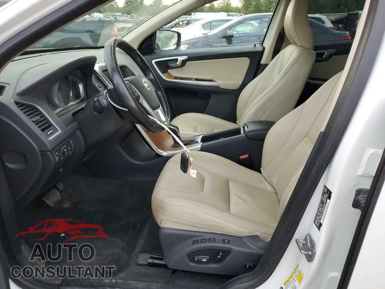 VOLVO XC60 2017 - YV449MRU6H2024949