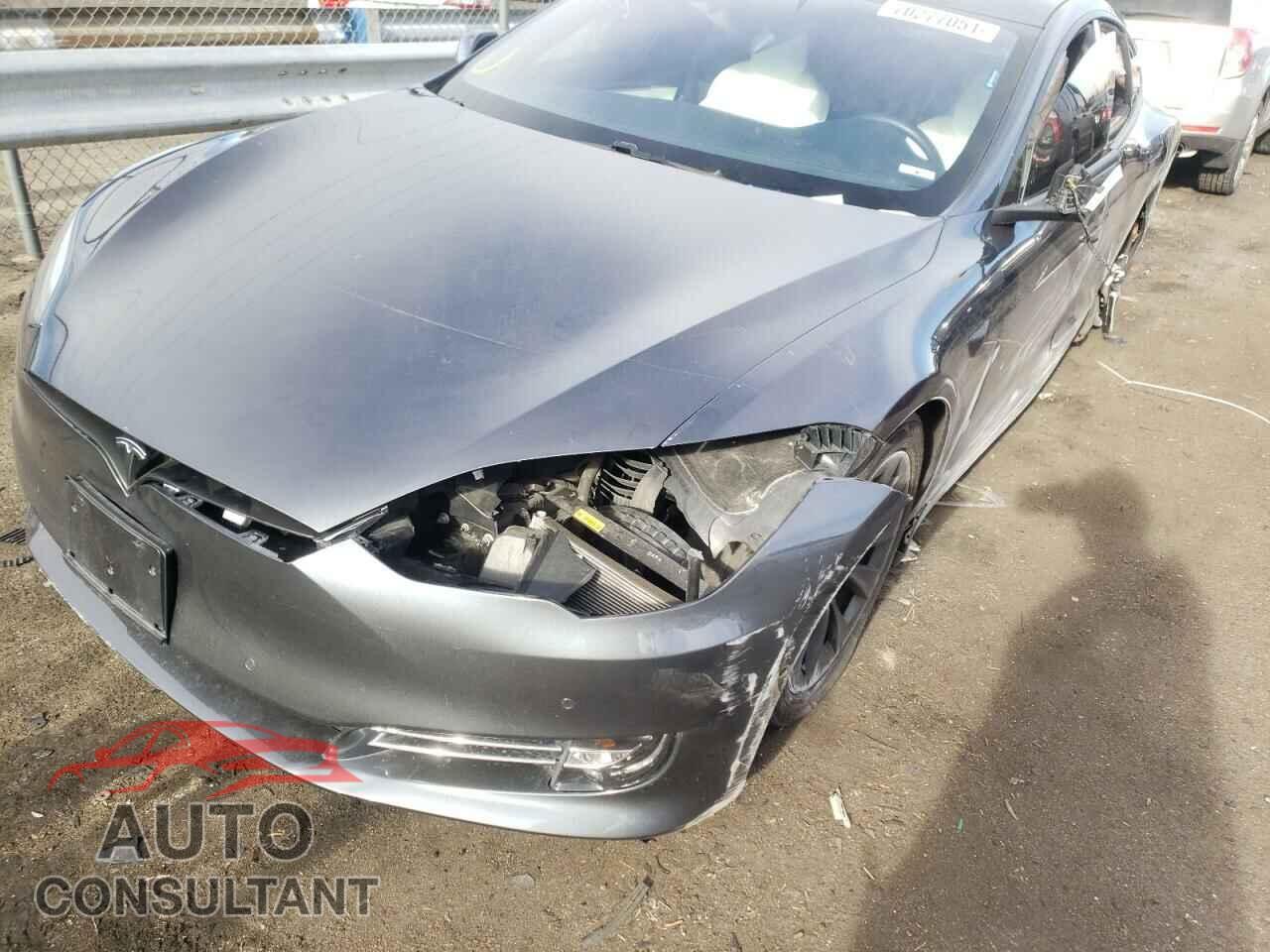 TESLA MODEL S 2019 - 5YJSA1E21KF306103