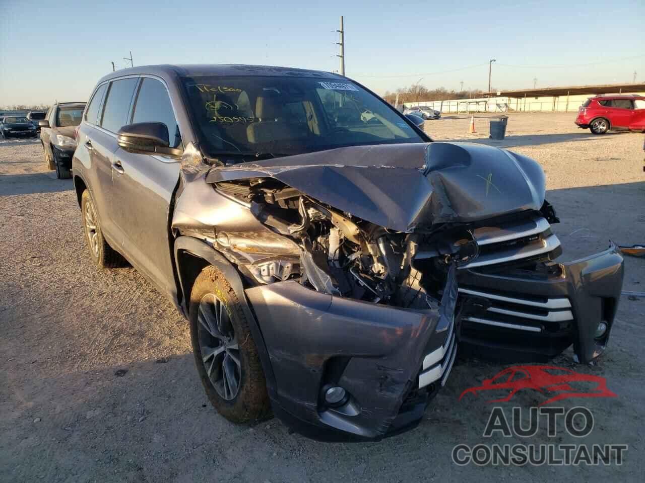 TOYOTA HIGHLANDER 2018 - 5TDZZRFH4JS250595